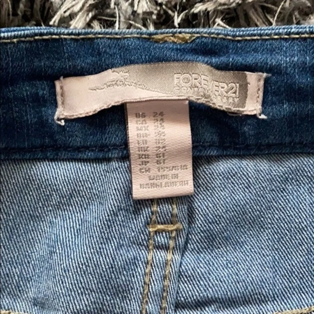 Forever 21 contemporary denim high waisted 24 EUC.